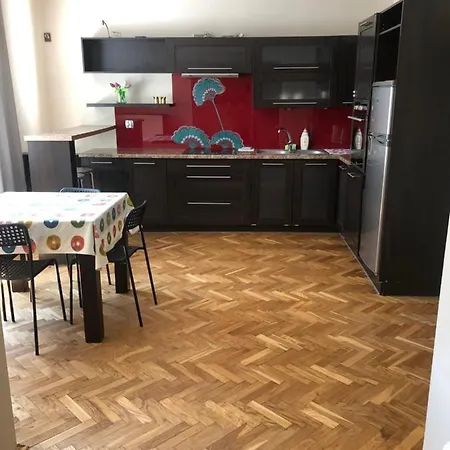 Niezalezne Pietro W Domu Jednorodzinnym, Psolubne *